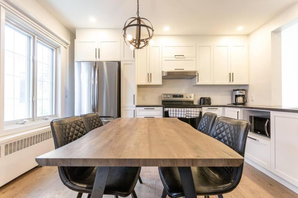 Free Parking, Beautiful 4 1/2- 2 Bedroom Apartment 蒙特利尔 外观 照片